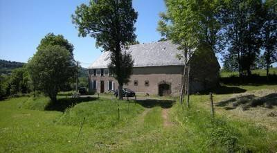  La ferme d'Elisariane (Auvergne-Rhône-Alpes, Cantal)