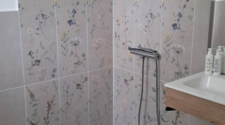  Les sabots de laine (Nouvelle-Aquitaine, Haute-Vienne)