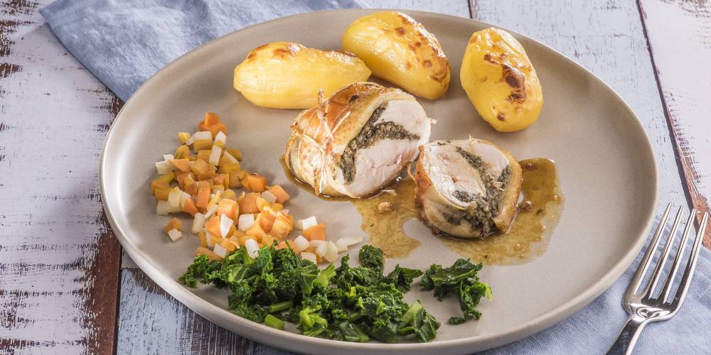 filet de poulet farçi et son accompagnement -  La Table de Vailhac (Auvergne-Rhône-Alpes, Haute-Loire)