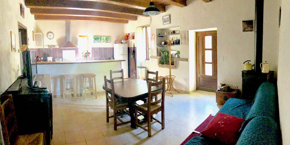 prêt à se mettre à table -  GITE DE SIFFRAY (Occitanie, Lot)