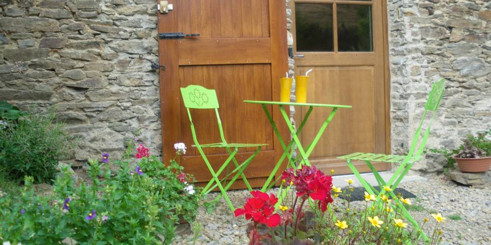  LE CHANT DU RUISSEAU (Auvergne-Rhône-Alpes, Loire)