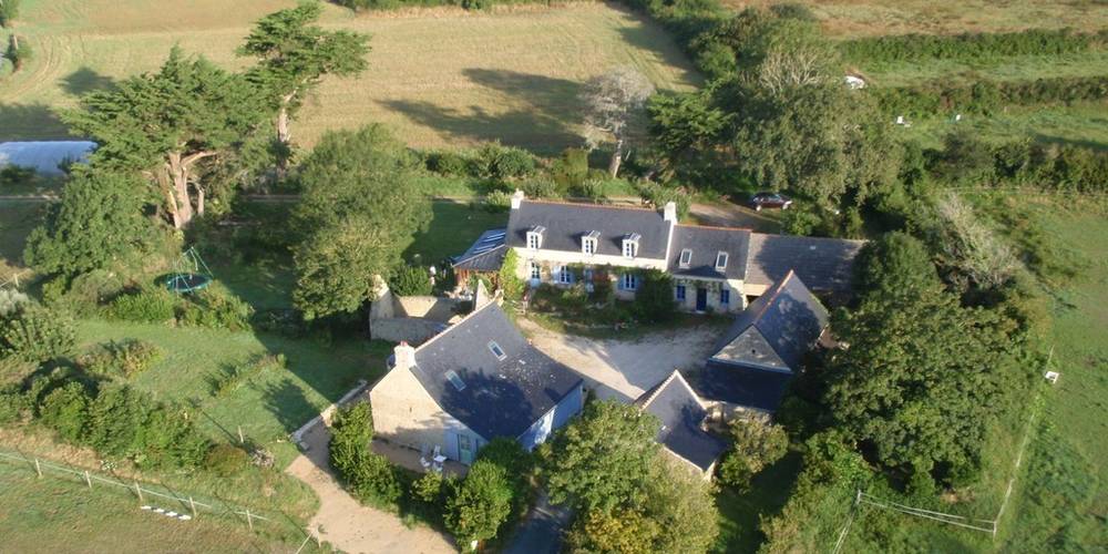  AUX CHAMBRES DE PENFOND (Bretagne, Finistère)