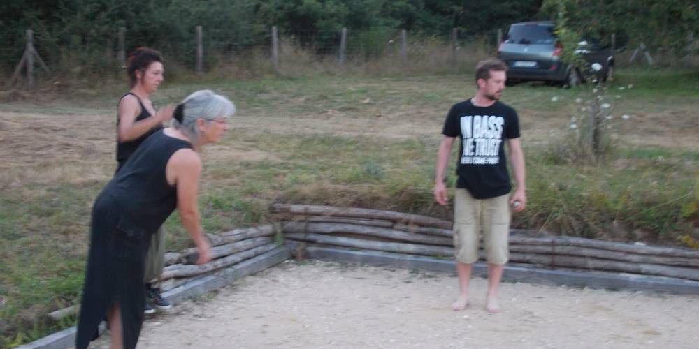 partie de pétanque -  APYRAINE (Nouvelle-Aquitaine, Dordogne)