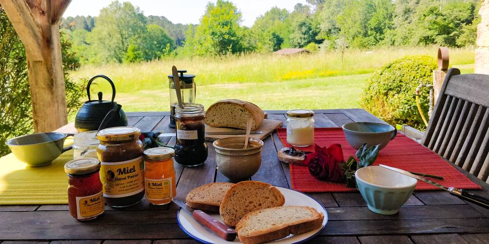 Petit déj -  APYRAINE (Nouvelle-Aquitaine, Dordogne)