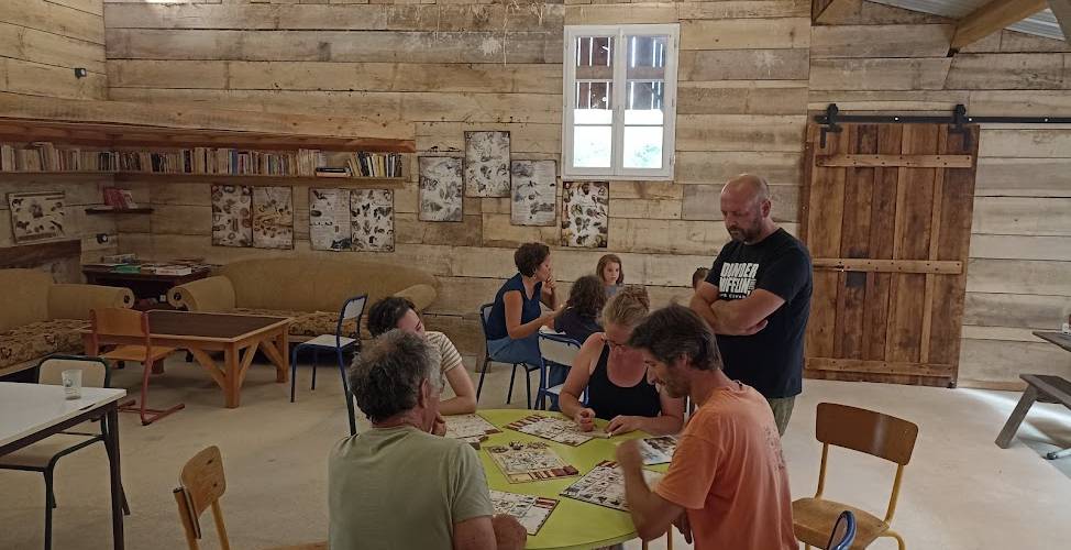 soirées ou aprés midi jeux de société -  CAMPING PAYSAN DE LA GILBERDIÈRE (Normandie, Orne)