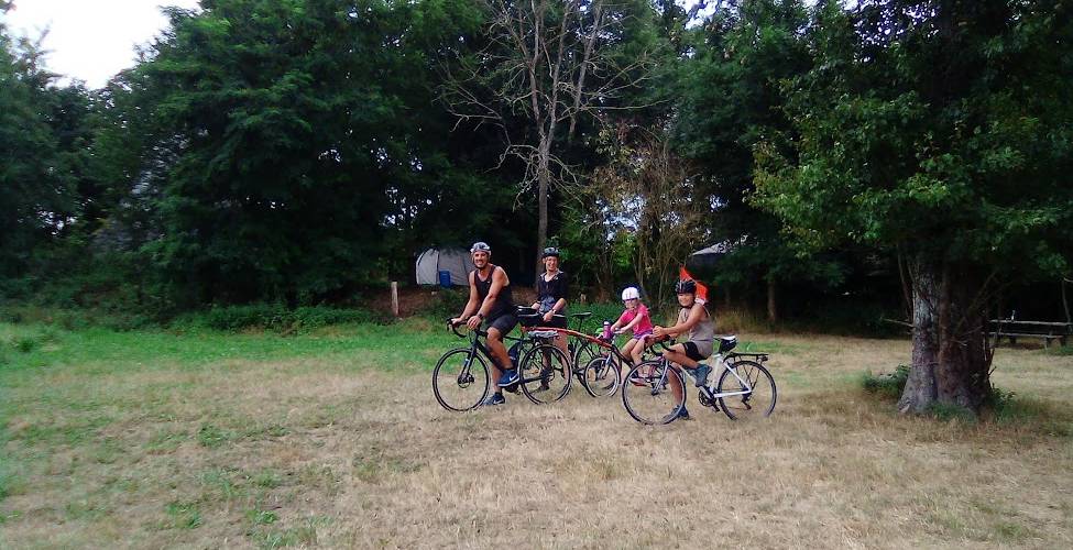 Les cyclotouristes sont les bienvenus! -  CAMPING PAYSAN DE LA GILBERDIÈRE (Normandie, Orne)