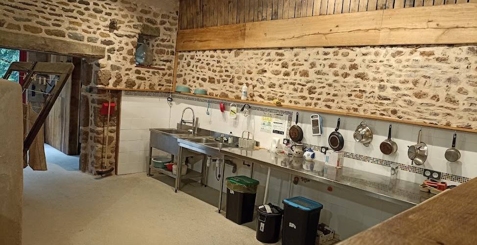 Cuisine à votre disposition -  CAMPING PAYSAN DE LA GILBERDIÈRE (Normandie, Orne)