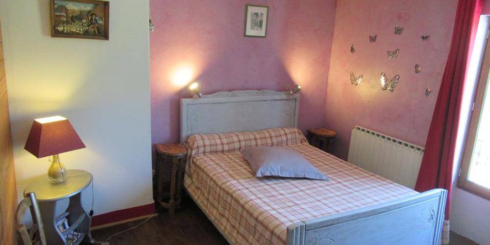 chambre "aux papillons" -  Gite Lamourette (Bourgogne-Franche-Comté, Jura)