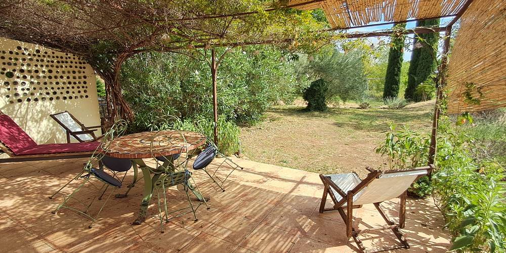 vue sur le jardin -  Les Fiolles (Provence-Alpes-Côte d’Azur, Bouches-du-Rhône)