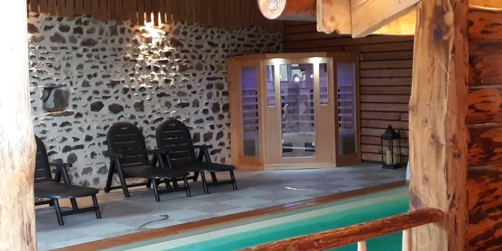  Gîte la Ferme de Servanges  -Parcours pieds nus "Lou Pié-Déchô" (Auvergne-Rhône-Alpes, Loire)