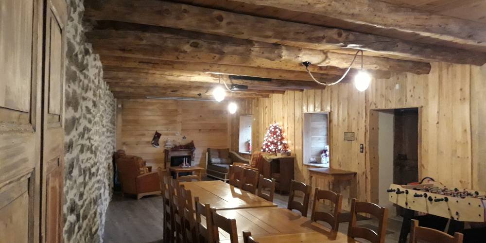  Gîte la Ferme de Servanges  -Parcours pieds nus "Lou Pié-Déchô" (Auvergne-Rhône-Alpes, Loire)