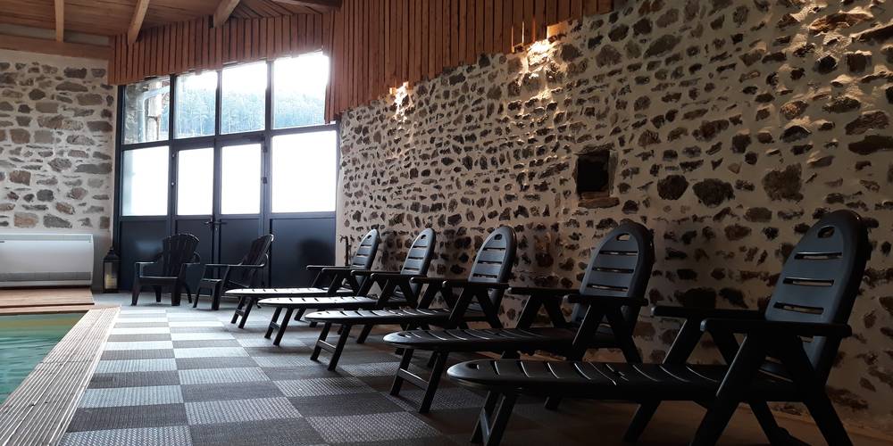  Gîte la Ferme de Servanges  -Parcours pieds nus "Lou Pié-Déchô" (Auvergne-Rhône-Alpes, Loire)