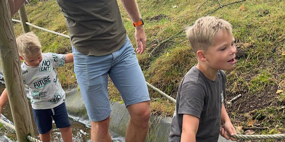  Gîte la Ferme de Servanges  -Parcours pieds nus "Lou Pié-Déchô" (Auvergne-Rhône-Alpes, Loire)
