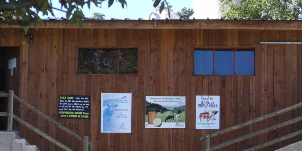  Gîte la Ferme de Servanges  -Parcours pieds nus "Lou Pié-Déchô" (Auvergne-Rhône-Alpes, Loire)