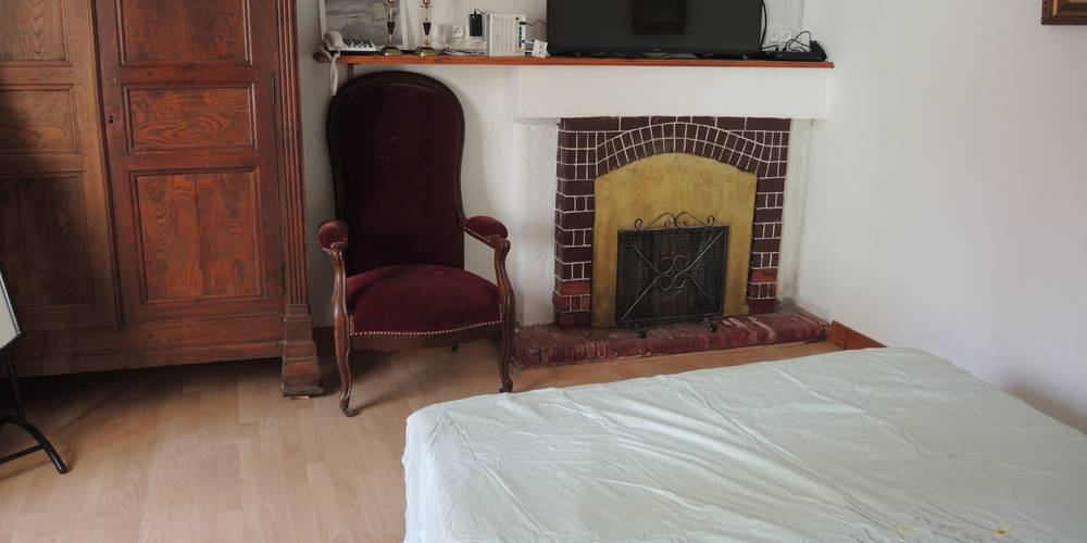 Chambre salon 1, rez de chaussé -  GAEC de Millepertuis (Auvergne-Rhône-Alpes, Puy-de-Dôme)