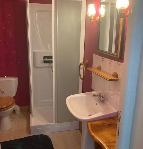 salle d'eau de la chambre champêtre -  LA FERME D'ETIENNETTE (Normandie, Manche)