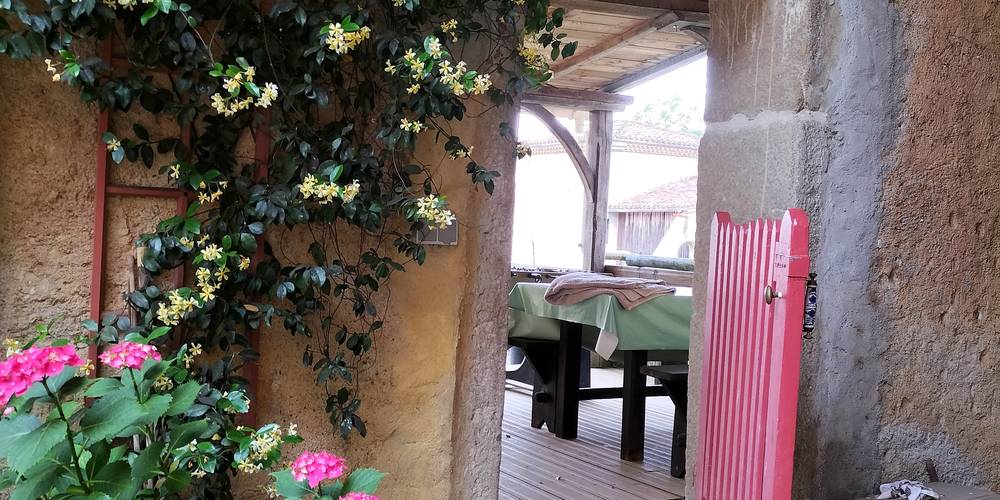 Entrée principale du gîte -  GÎTE DE LA TRUIE QUI FILE (Occitanie, Tarn)