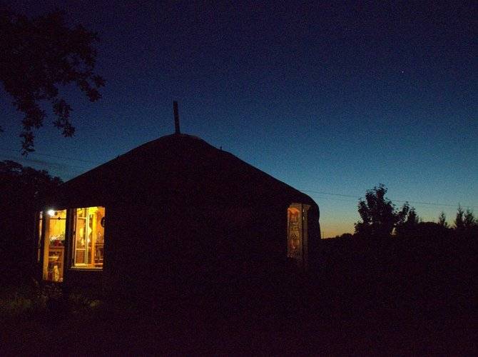  Chez Marine Batigne-Yourte au pays du Pastel (Occitanie, Tarn)