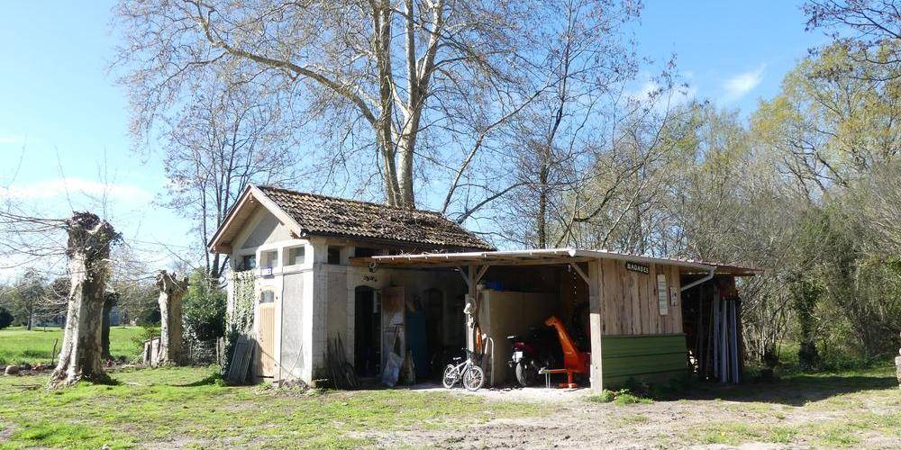 L'ancienne lampisterie -  GARE DE TOURNEUVE (Nouvelle-Aquitaine, Lot-et-Garonne)