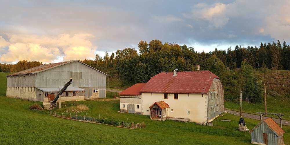  Chez Liliane et Christian (Bourgogne-Franche-Comté, Jura)