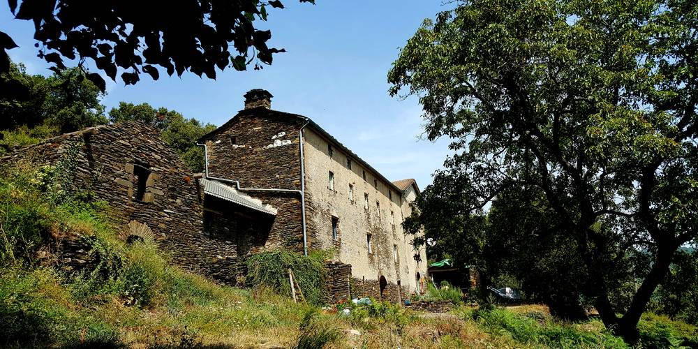 la maison et gîte d'étape -  Le galabertes (Occitanie, Lozère)