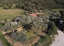 vue aérienne -  Camping de Cucugnan (Occitanie, Aude)