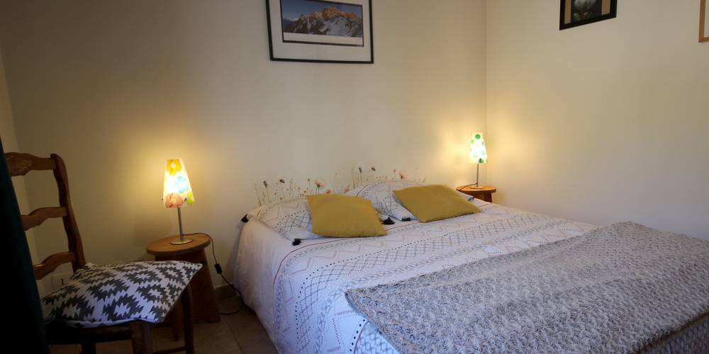 chambre 1 l alpage -  L'oustaou dou Pastre [La maison du berger] (Provence-Alpes-Côte d’Azur, Hautes-Alpes)