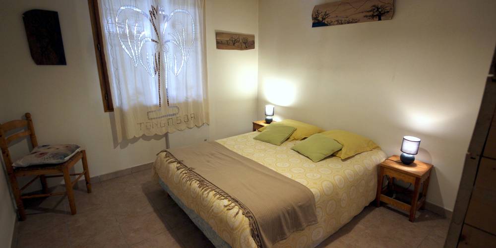 chambre 2 l alpage -  L'oustaou dou Pastre [La maison du berger] (Provence-Alpes-Côte d’Azur, Hautes-Alpes)