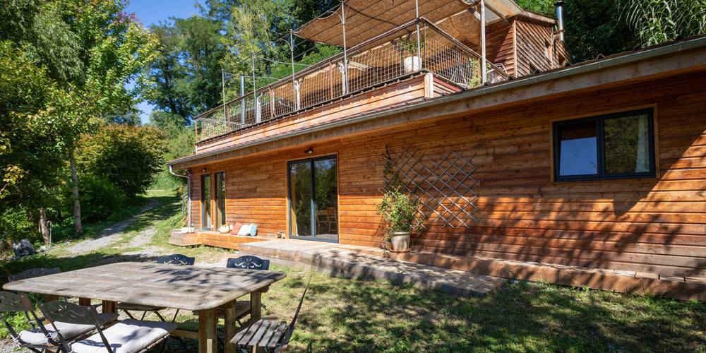 Le Cocon - extérieur (crédit photo S. Yagiz) -  Le Verdet, Dormir au Jardin (Occitanie, Tarn)