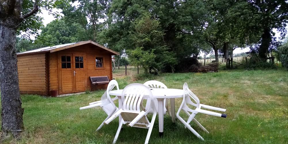 le jardin à l'arrière de la maison -  Marguerite's house (Pays de la Loire, Loire-Atlantique)