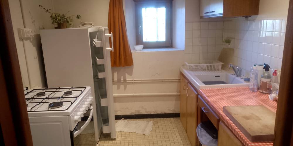 La cuisine -  Chez Louise (Auvergne-Rhône-Alpes, Puy-de-Dôme)