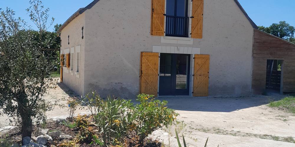 le gîte vu de l'entrée -  Gîte des mille plantes (Centre-Val de Loire, Indre-et-Loire)
