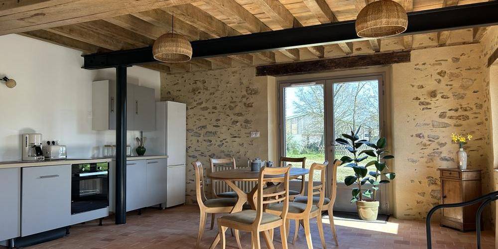 La pièce de vie côté cuisine -  La Croisée des Chemins (Pays de la Loire, Maine-et-Loire)