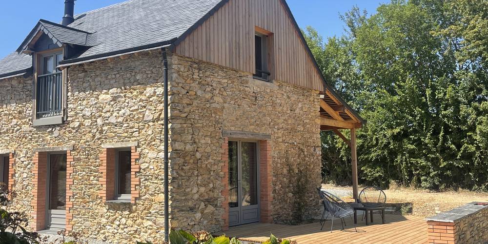 La terrasse orientée est -  La Croisée des Chemins (Pays de la Loire, Maine-et-Loire)