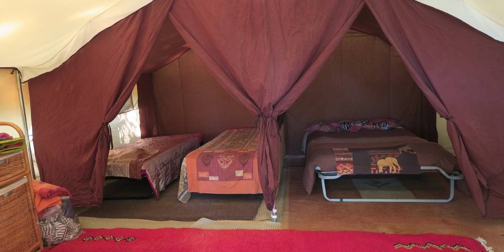 Chambre 2 lits simple et 1 lit double -  Ferme de Cabessières (Occitanie, Aveyron)