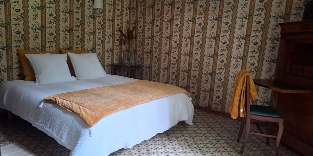 CHAMBRE 1 -  Les sentiers de l'abondance (Provence-Alpes-Côte d’Azur, Bouches-du-Rhône)