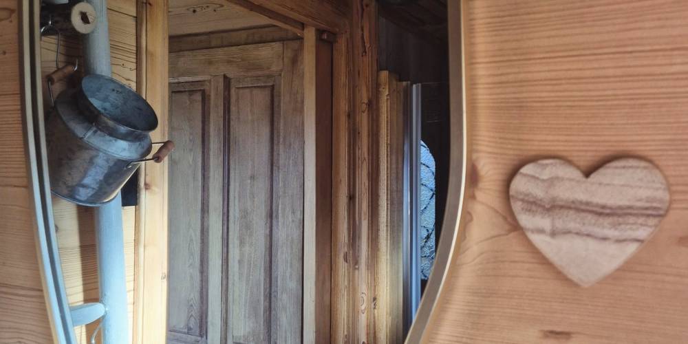 Le miroir -  GrandJardin "L'escapade Rustique" (Rustic getaway) (Grand Est, Vosges)