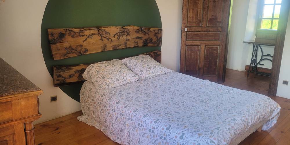 Chambre herbe folle -  La ferme des grandes oreilles (Occitanie, Tarn)