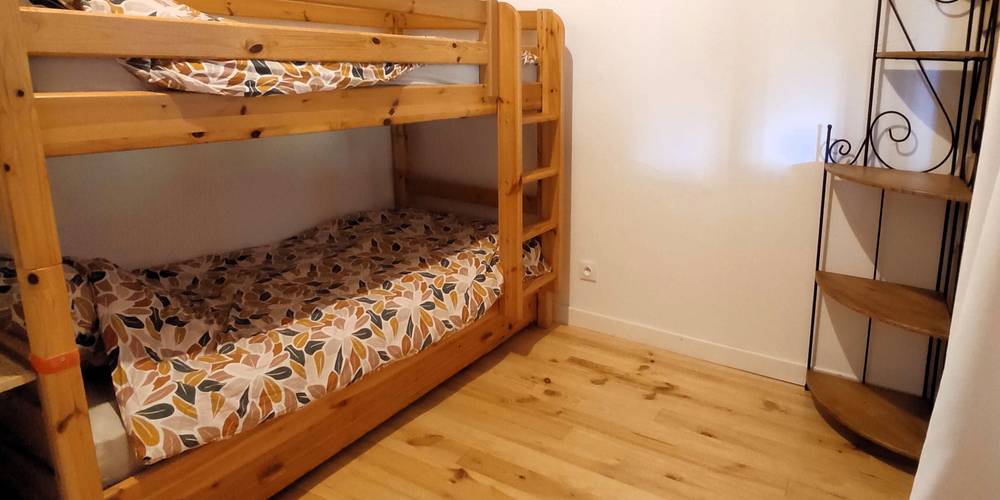 Chambre blanche -  Ferme de Panacée (Auvergne-Rhône-Alpes, Ardèche)