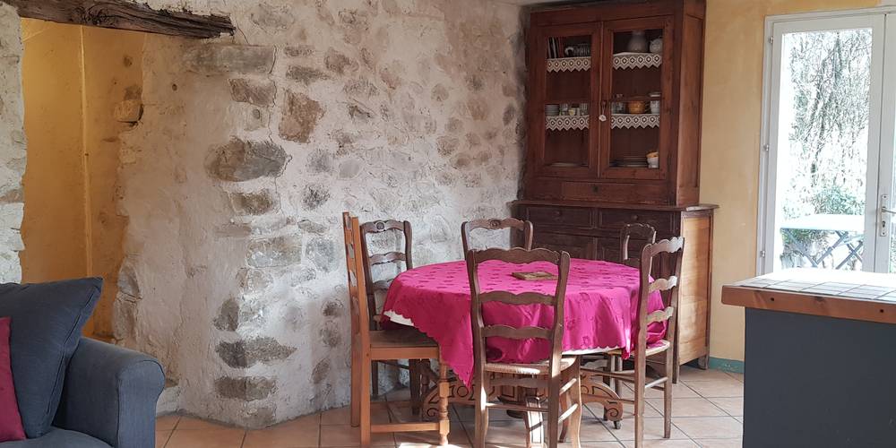 Coin repas -  LES RUCHERS DE SALLAGRIFFON (Provence-Alpes-Côte d’Azur, Alpes-Maritimes)