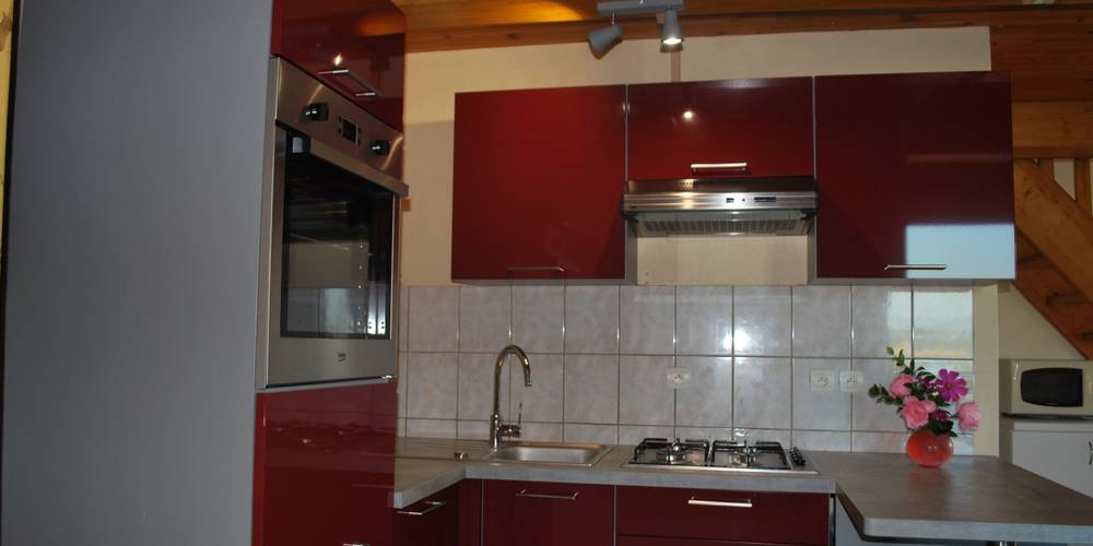 coin cuisine -  GITE "LA FERME DES CHÊNES" (Auvergne-Rhône-Alpes, Loire)