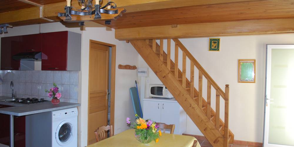 pièce à vivre -  GITE "LA FERME DES CHÊNES" (Auvergne-Rhône-Alpes, Loire)