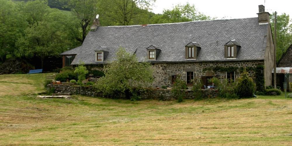  FERME DES CHEVADIÈRES (Auvergne-Rhône-Alpes, Cantal)