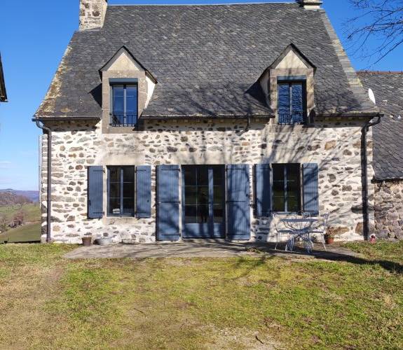  FERME DES CHEVADIÈRES (Auvergne-Rhône-Alpes, Cantal)