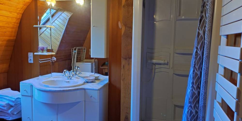  FERME DES CHEVADIÈRES (Auvergne-Rhône-Alpes, Cantal)