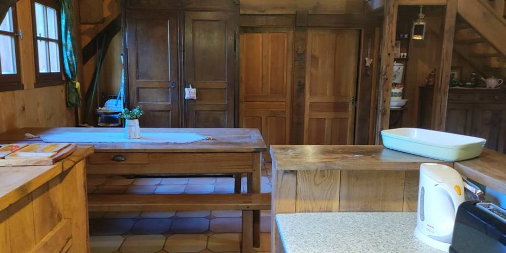  FERME DES CHEVADIÈRES (Auvergne-Rhône-Alpes, Cantal)