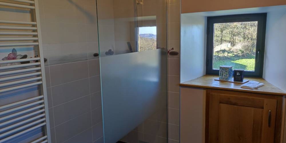  FERME DES CHEVADIÈRES (Auvergne-Rhône-Alpes, Cantal)