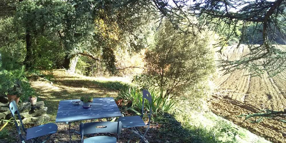 TERRASSE EST -  FERME DU DÉSERT (Provence-Alpes-Côte d’Azur, Vaucluse)