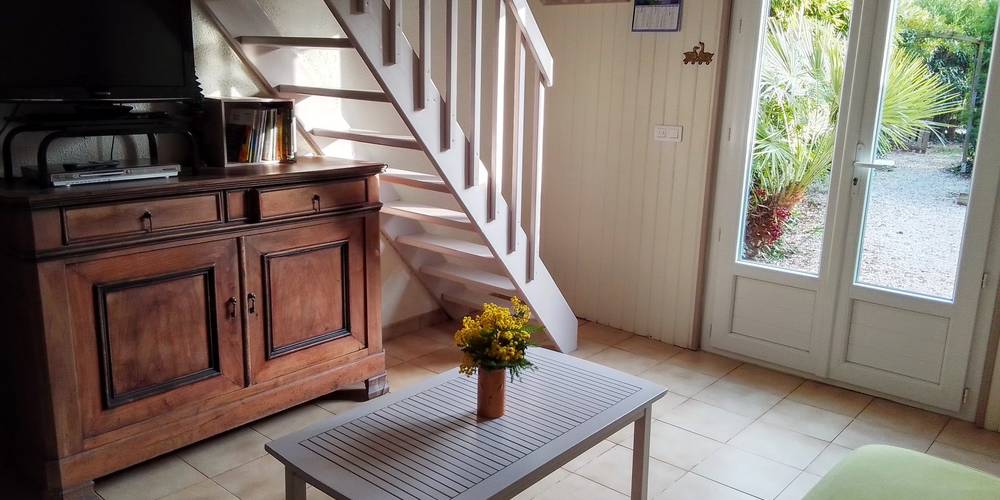  LE PETIT MAS DES PINS (Provence-Alpes-Côte d’Azur, Bouches-du-Rhône)