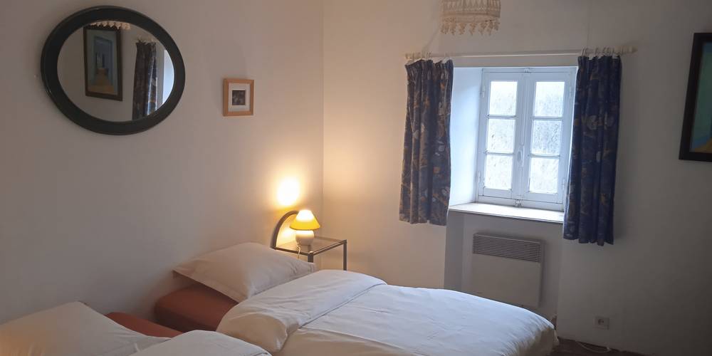 Chambre 1 expo Est -  LA FERME DE ROQUECAVE (Occitanie, Hérault)